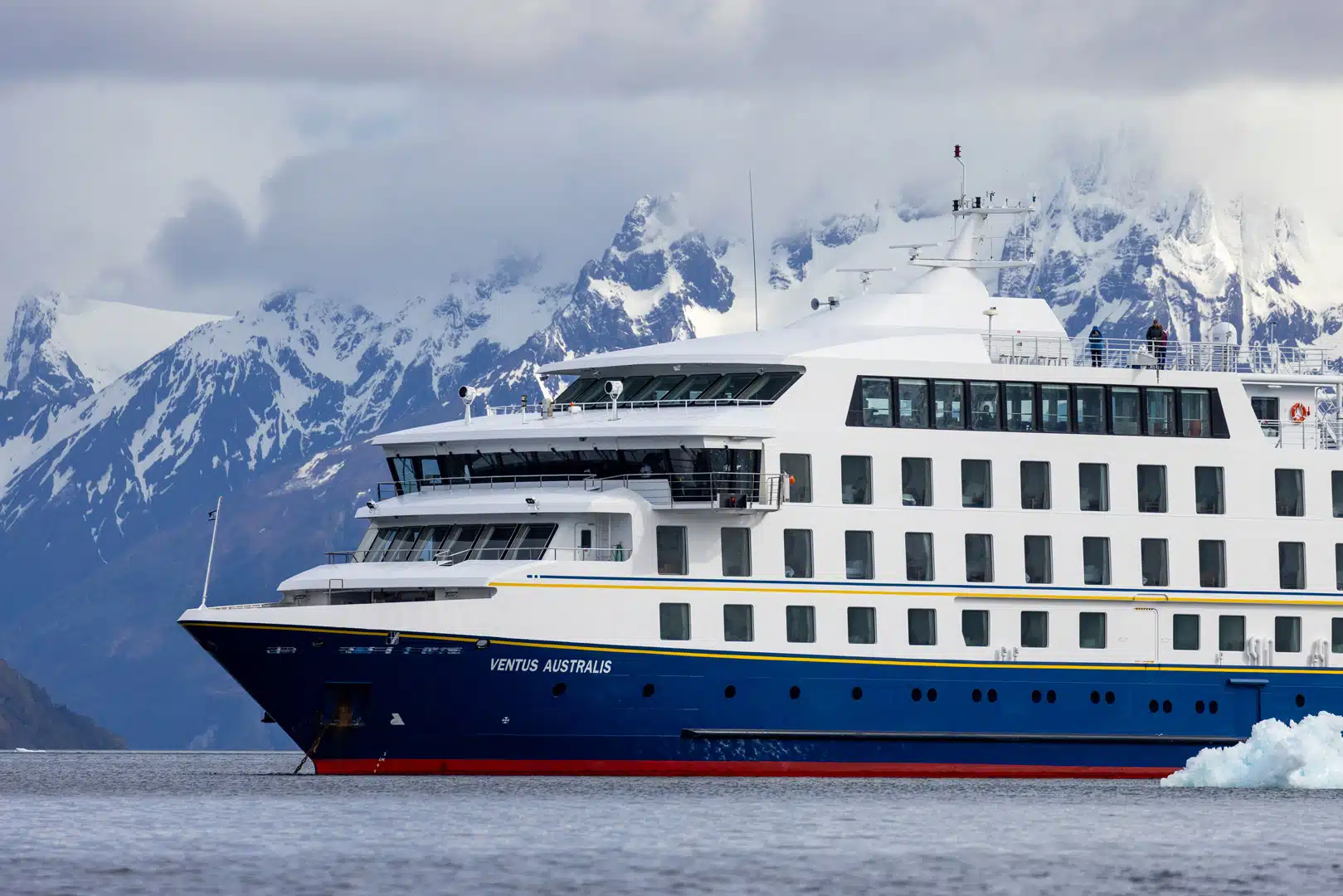 Ventus Australis in front of snow-covered Patagonian mountains